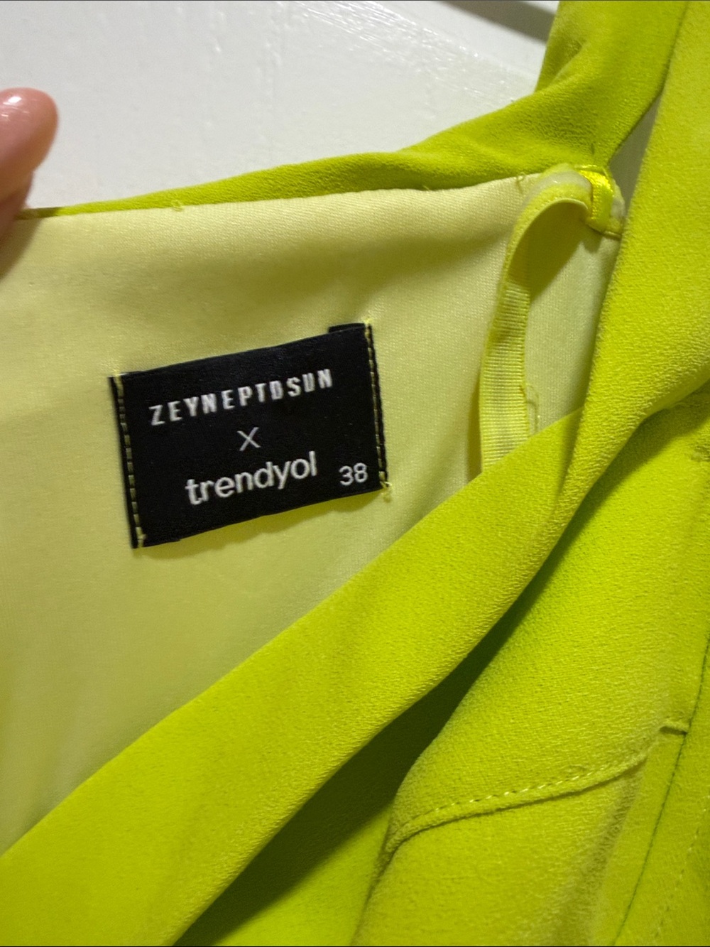 Trendyol Neon Lime One-Shoulder Evening Gown - Picture 4 of 4